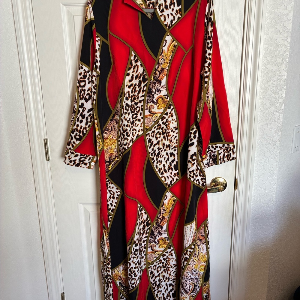 Elegant Red and Black Patterned Maxi Dress